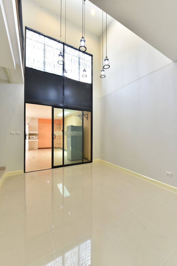 รูป ทาวน์โฮม 3 ชั้น Eco Space บางนา-วงแหวน | เหมาะทำโฮมออฟฟิศ โชว์รูม เก็บสต็อก | ใกล้เมกะบางนา–ทางด่วน–สุวรรณภูมิ-รร.นานาชาติ - รูปที่ 8/28