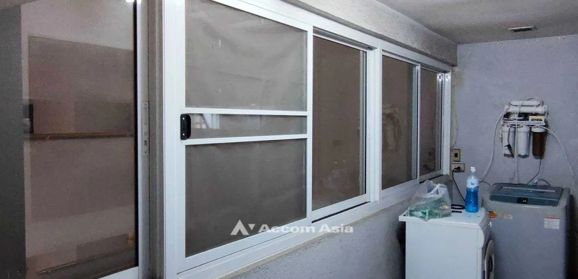 picture 🔼🔽 AccomA 📩 Condominium with generous layout and rare outdoor space in Asoke (AA32070) - 9/13