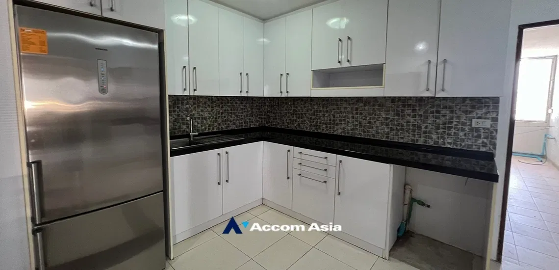 picture 🔼🔽 AccomA 📩 Baan Yen Akard   - 9/19