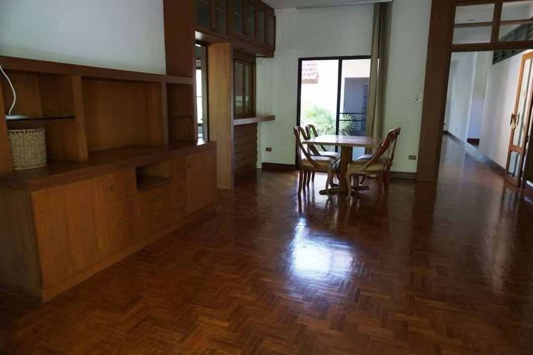 รูป ขายด่วน!!! บ้านพร้อมที่ดิน เนื้อที่ 196 ตร.ว. จ.เชียงใหม่ ใกล้สนามบิน T.0946511456 - รูปที่ 8/17