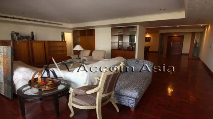 picture 🔼🔽 AccomA 📩 Wood-accented condominium with wide balcony and natural light (26341) - 2/9