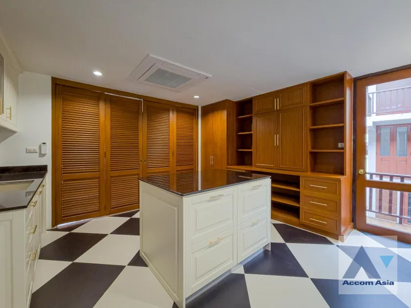 picture 🔼🔽 AccomA 📩 Unique traditional Thai House For rent, near BTS Phrom Phong (AA21645) - 12/20