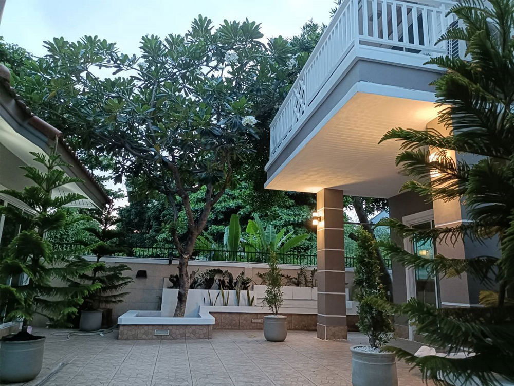 picture Call : 092-251-3911 Aunrak Village Lat Phrao 64, Single house with guest house near Sky Train Yellow Line Ladprao 71 - 2/11