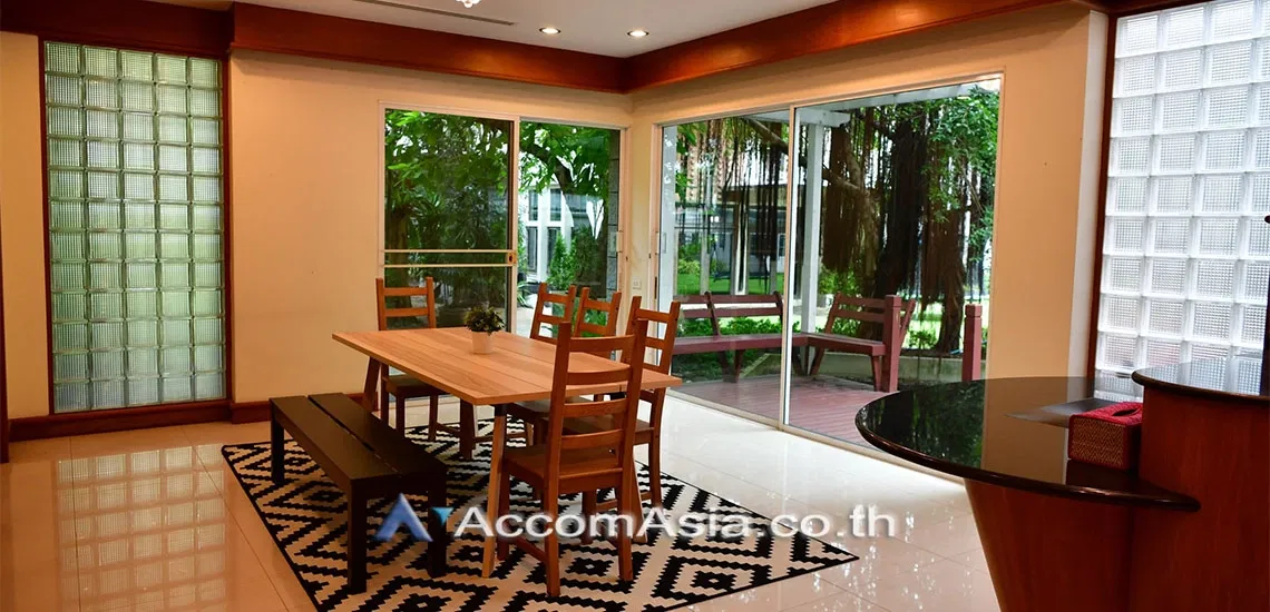 picture 🔼🔽 AccomA 📩 Detached house with warm interiors and private yard in Phaholyothin (AA30003) - 6/12