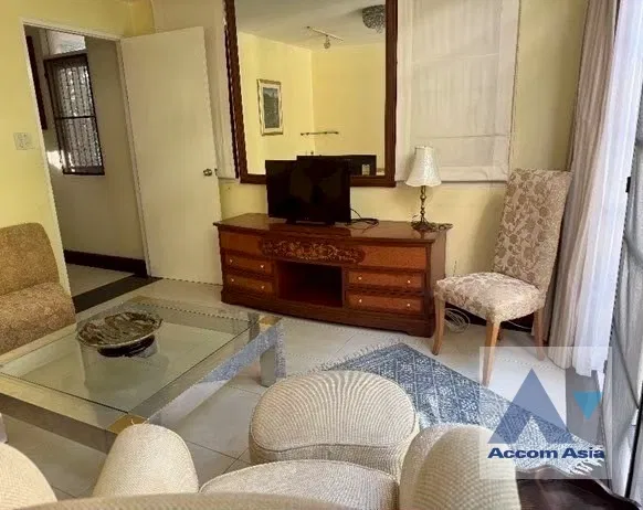 picture 🔼🔽 AccomA 📩 Private Swimming Pool 2 BR House in Khwaeng Sam Sen Nai (AA42941) - 4/20