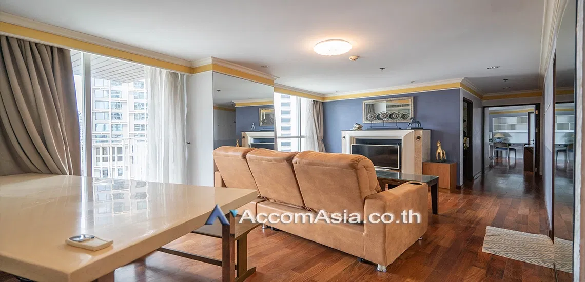 รูป 🔼🔽 AccomA 📩  2 BR Condominium @Urbana Langsuan (23717) - รูปที่ 2/8