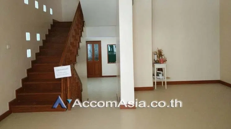 picture 🔼🔽 AccomA 📩 Townhouse with classic look and natural light in Sathorn (AA17368) - 2/10