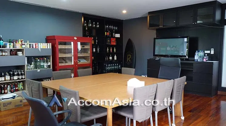 picture 🔼🔽 AccomA 📩 Private Swimming Pool 4 BR House in Khlong Ton Nuea (AA25848) - 10/20