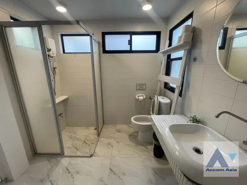 picture 🔼🔽 AccomA 📩 Pet friendly 3 BR House in Khlong Ton Nuea (AA27280) - 16/20
