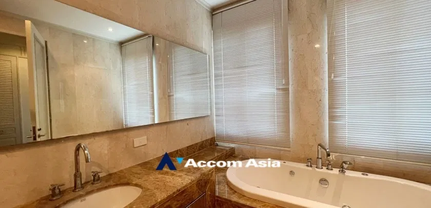 picture 🔼🔽 AccomA 📩 Low-rise colonial condominium with skyline view and spacious layout (1511505) - 11/13