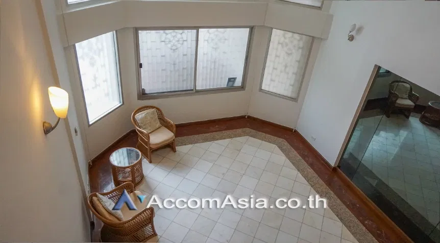 picture 🔼🔽 AccomA 📩 Home Office 4 BR Townhouse in Si Lom (AA26843) - 5/18