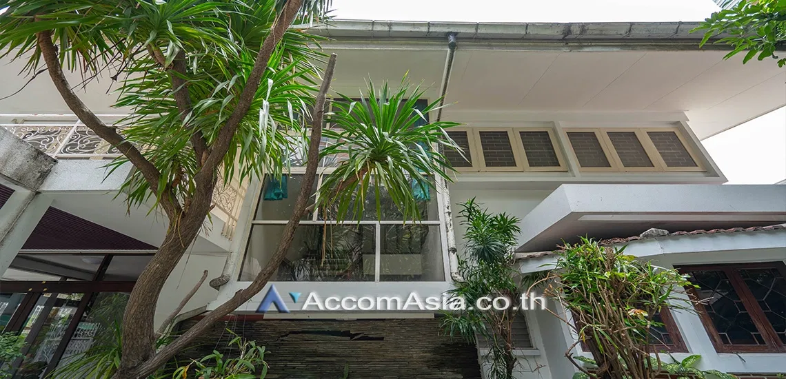 picture 🔼🔽 AccomA 📩 Classic detached home with garden and spacious interior in Sathorn (AA29914) - 2/20