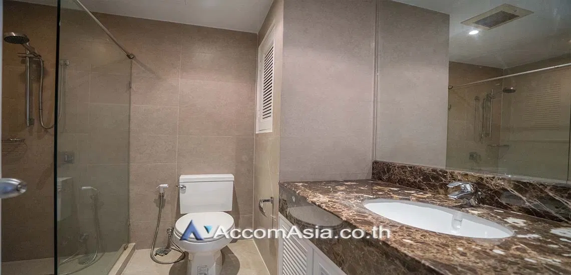 picture 🔼🔽 AccomA 📩 Condominium with classic interiors and greenery balcony in Sukhumvit (1519223) - 7/11
