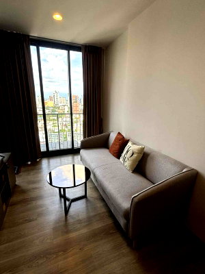 คอนโดให้เช่า : มีหลายห้อง 🏡Cozy 1 Bedroom Unit For Rent @Oka Haus 🏡