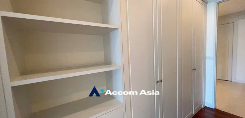 picture 🔼🔽 AccomA 📩 Low-rise colonial condominium with skyline view and spacious layout (1511505) - 10/13