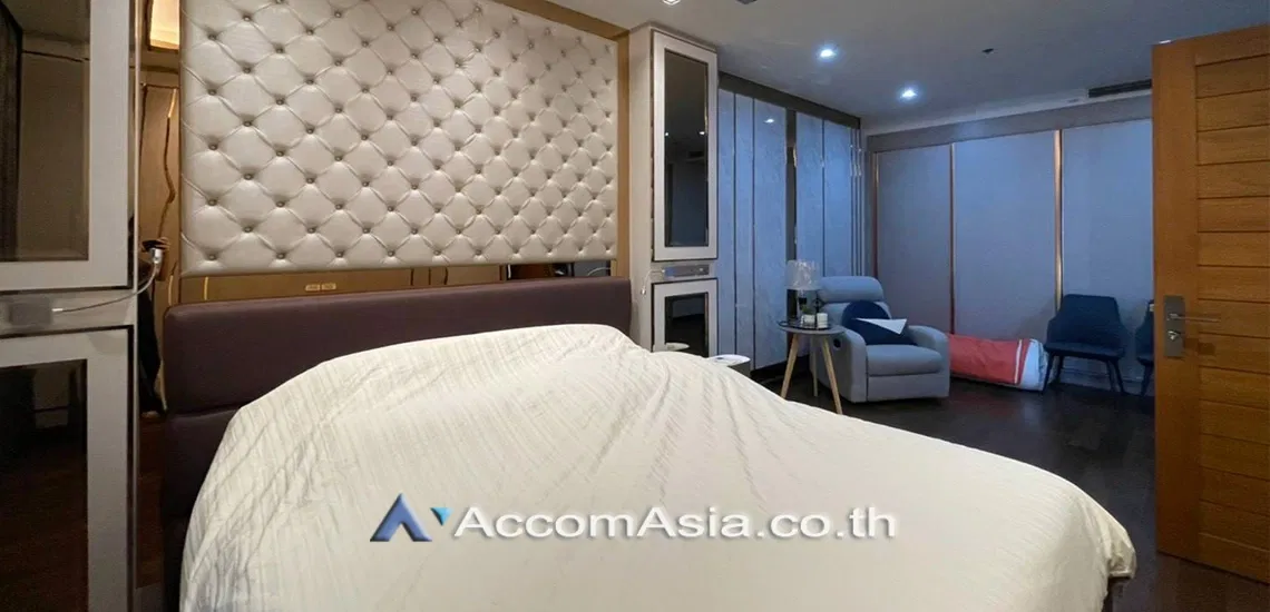 รูป 🔼🔽 AccomA 📩  3 BR Condominium @Noble Ploenchit (AA30075) - รูปที่ 10/16