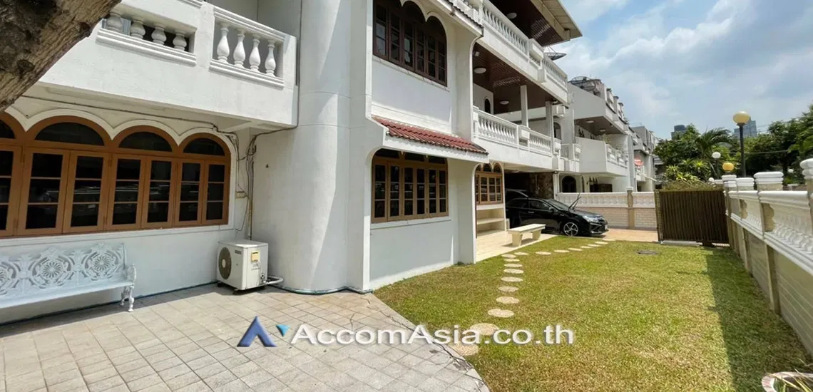รูป 🔼🔽 AccomA 📩  5 BR House in Khlong Ton Nuea (AA29561) - รูปที่ 1/16