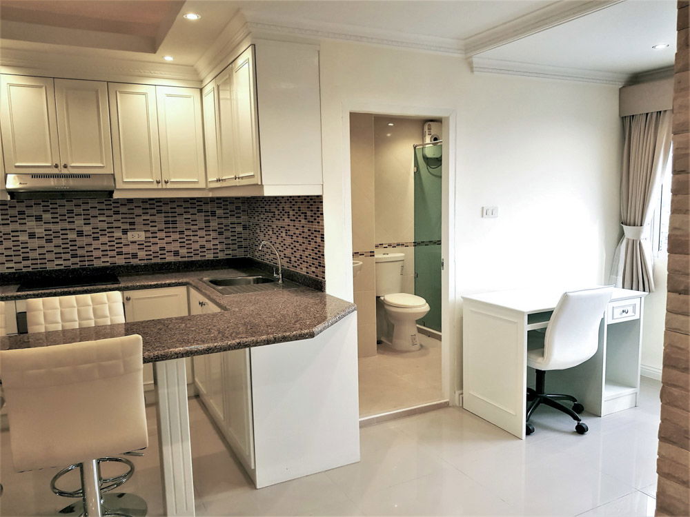 picture 2 Bedrooms Condominium @ Rungfa Condominium - 9/27