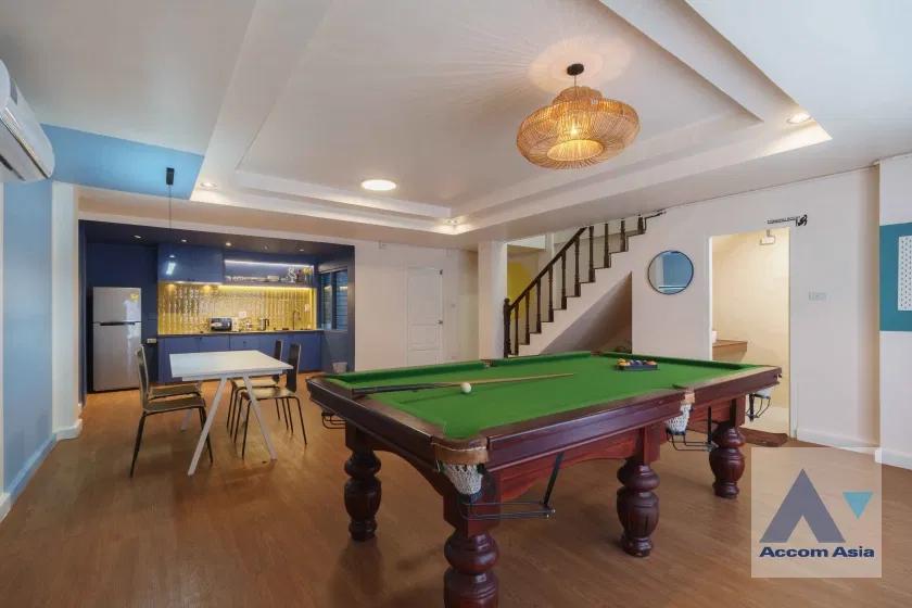 picture 🔼🔽 AccomA 📩  5 BR Townhouse @ (AA15817) - 2/20