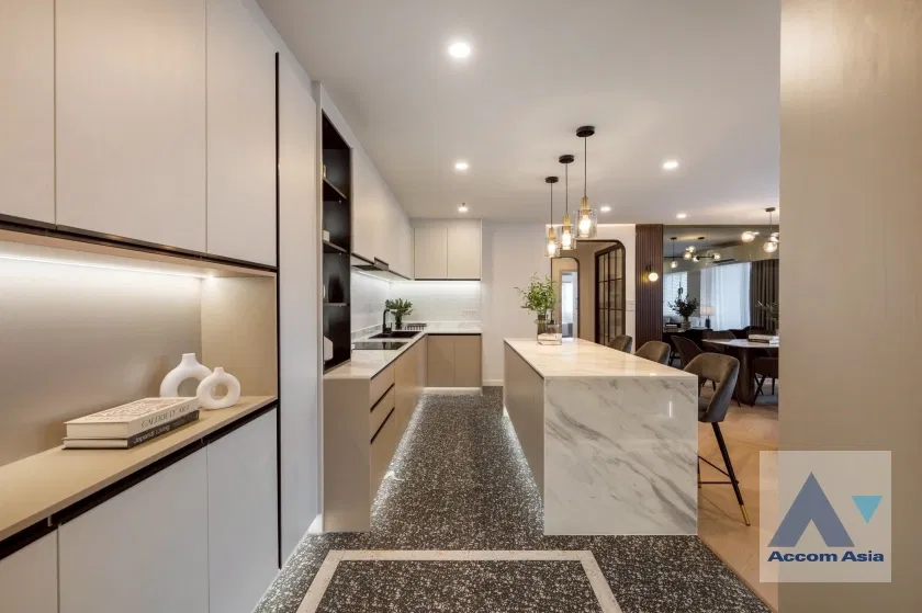 รูป 🔼🔽 AccomA 📩 Fully Furnished,Newly renovated 4 BR Condominium @The Executive Regent (AA44160) - รูปที่ 12/20