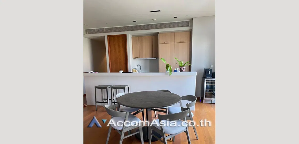 รูป 🔼🔽 AccomA 📩  Modern condominium with warm interiors and greenery views in Sathorn (AA22687) - รูปที่ 7/11
