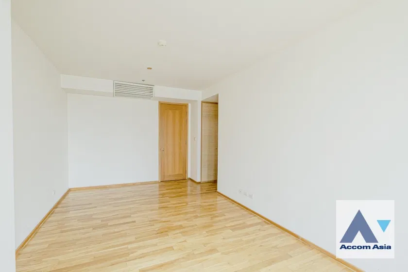 รูป 🔼🔽 AccomA 📩 Minimal-style condo with private pool in the Sathorn area (AA41025) - รูปที่ 18/20