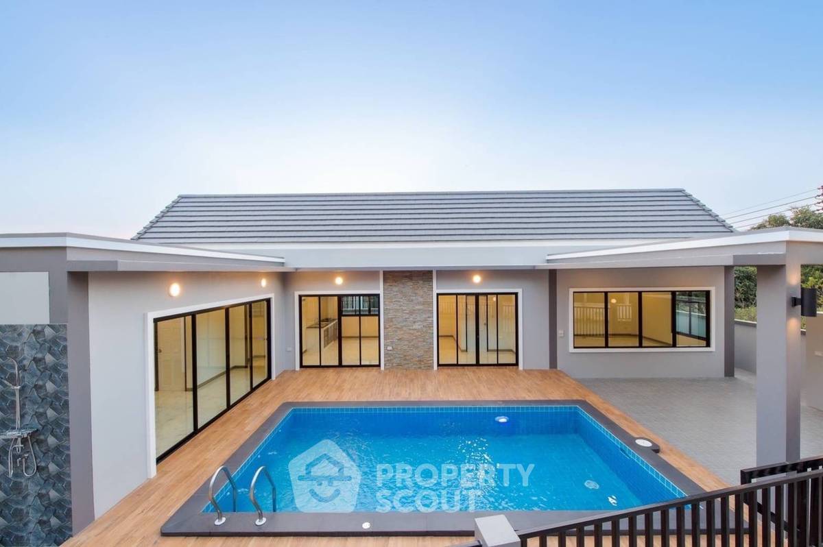 picture 3-BR Villa close to Artist Village Hua Hin (ID 2283705) - 1/12