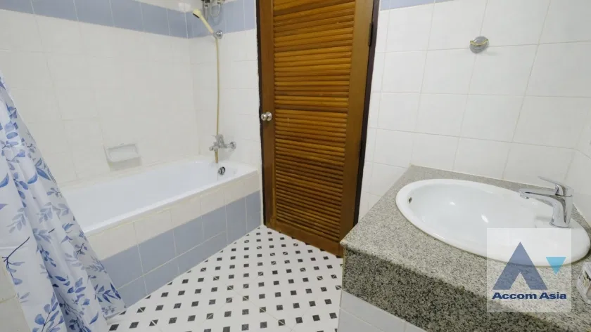 รูป 🔼🔽 AccomA 📩 Charming condo with classic woodwork and convenient location near Phrom Phong (2008501) - รูปที่ 15/20
