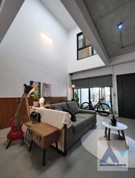 picture 🔼🔽 AccomA 📩  3 BR House in Khlong Ton Nuea (AA27387) - 3/20