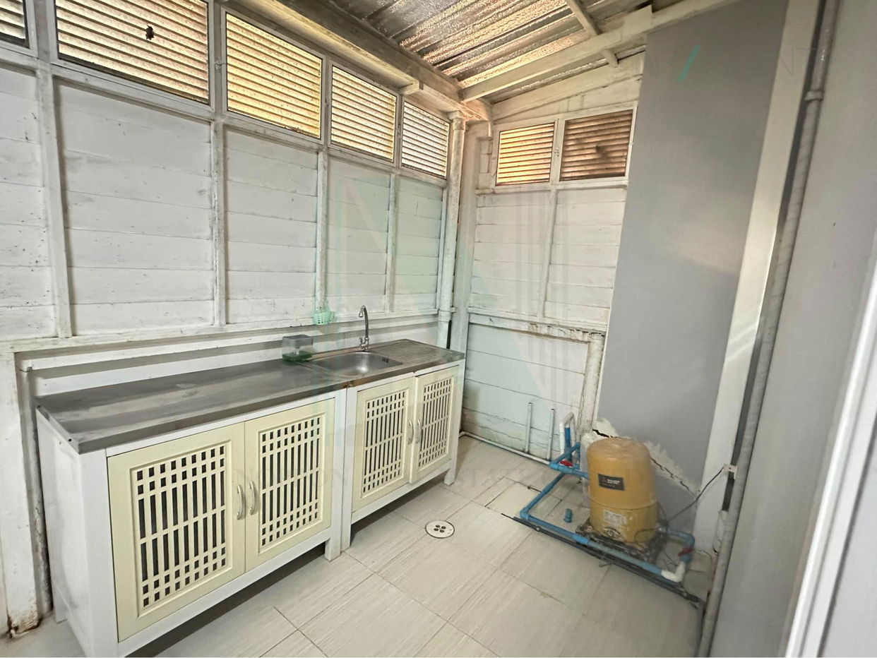 picture For Sell Town house THE COLORS LEISURE BANGNA KM.10 2-story 3 bedroom 2 bathroom - 4/8