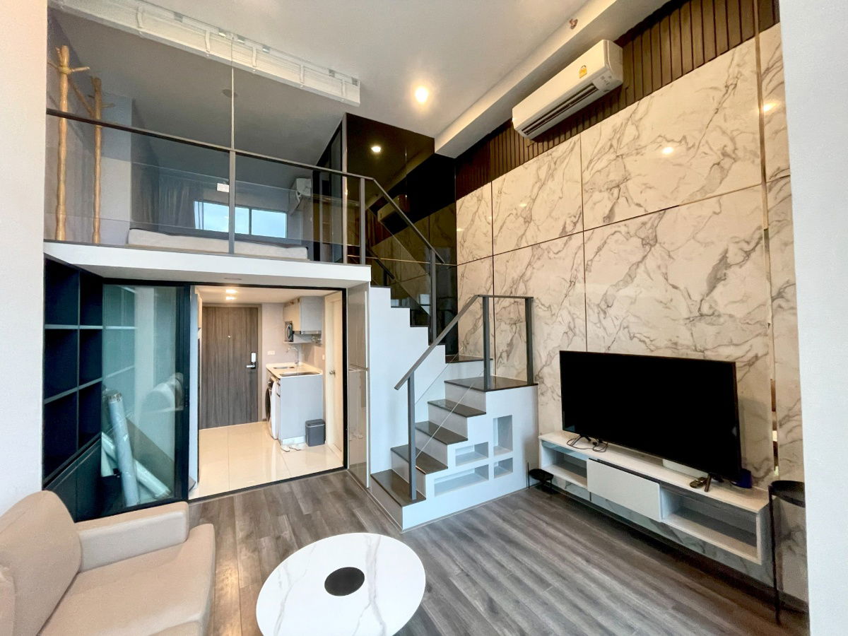 รูป 🎉 ให้เช่า! KnightsBridge Space พระราม 9 (Duplex ชั้นสูง วิวสวย)  ห้องสวย พร้อมเฟอร์ + เครื่องใช้ไฟฟ้าครบ เข้าอยู่ได้ทันที - รูปที่ 10/17