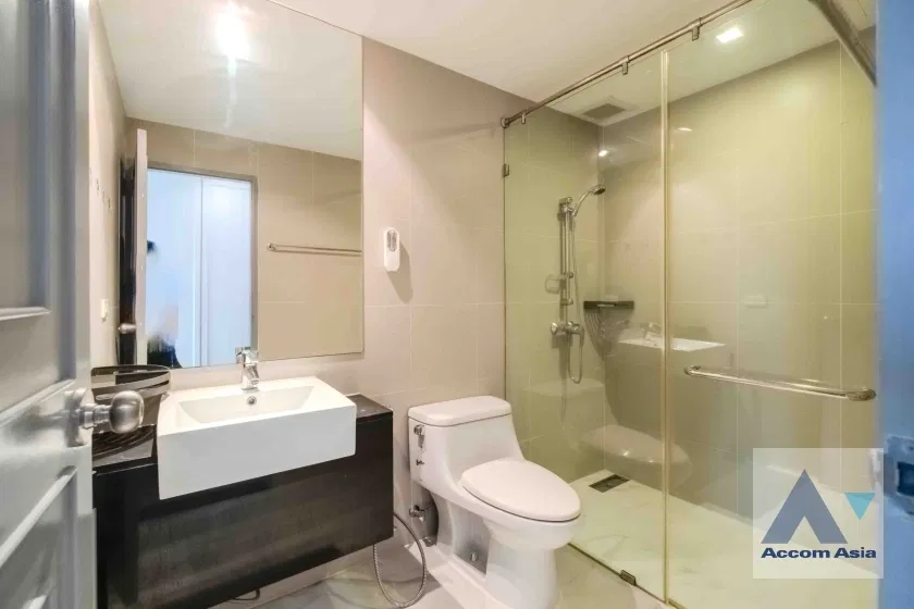 picture 🔼🔽 AccomA 📩 Luxury condo with city view, separate bedroom and closed kitchen (AA34367) - 9/18
