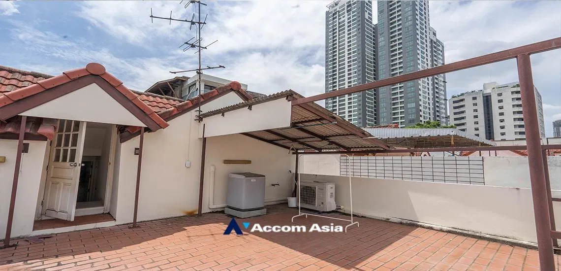 picture 🔼🔽 AccomA 📩 Spacious 4-storey house with parking and private corner yard (AA22965) - 8/20