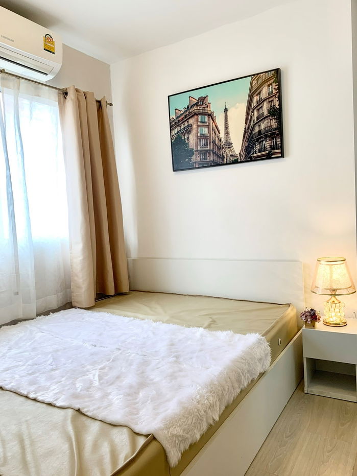 รูป ห้องสวย พลัมคอนโดพาร์ครังสิต ม.กรุงเทพ เฟอร์และเครื่องใช้ไฟฟ้าครบ มีเครื่องซักผ้า 👍พิเศษ! มีSmart TV+ เครื่องกรองน้ำ+Digital door lock คุ้มให้เยอะมาก - รูปที่ 4/14