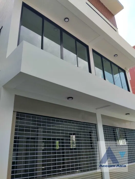 picture 🔼🔽 AccomA 📩  3 BR House in Phra Khanong Nuea (AA35409) - 4/16