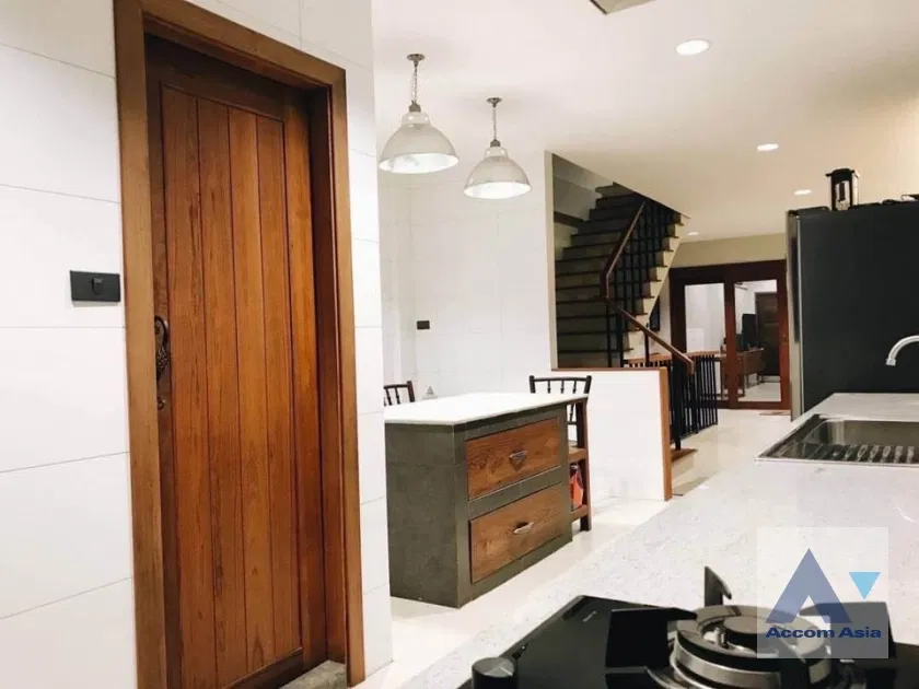 รูป 🔼🔽 AccomA 📩 Fully Furnished 2 BR Townhouse in Chong Nonsi (AA41836) - รูปที่ 9/17