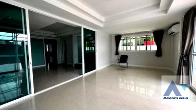 บ้านเดี่ยว ซอยปรีดี พนมยงค์ (สุขุมวิท 71) : 🔼🔽 AccomA 📩  5 BR House in Phra Khanong Nuea (AA32755)