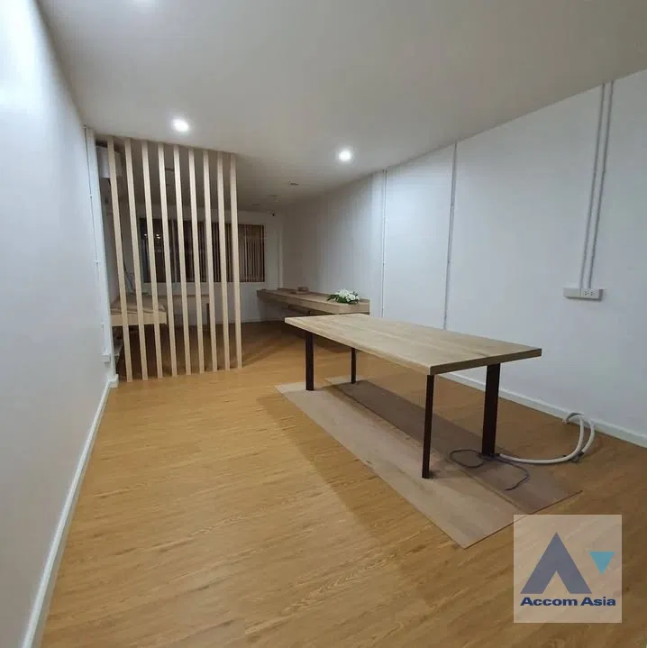 รูป 🔼🔽 AccomA 📩  3 BR Townhouse in Khlong Toei (AA43521) - รูปที่ 2/18