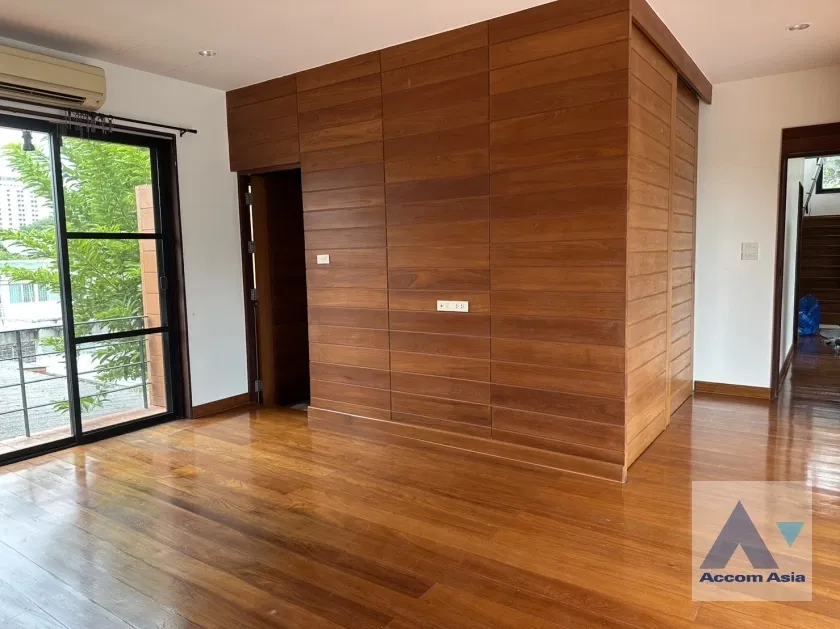 picture 🔼🔽 AccomA 📩 Contemporary Home with Full Function & Open Plan (AA35870) - 20/20