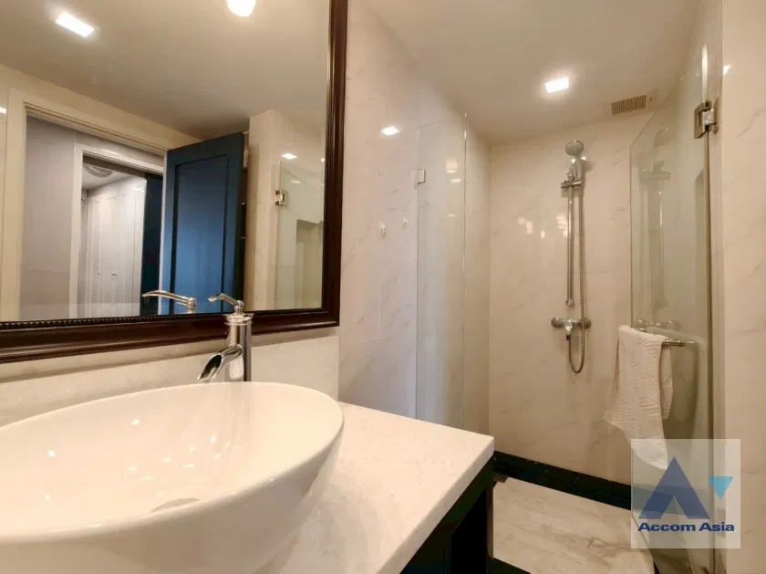 รูป 🔼🔽 AccomA 📩  Elegant condominium with chandeliers and classic interiors in Yen Akat (AA34008) - รูปที่ 15/20