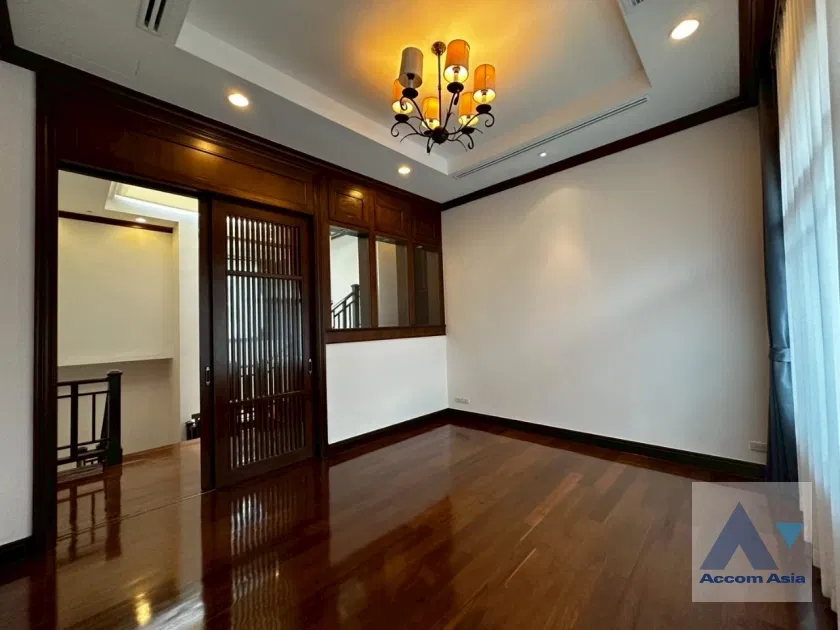 รูป 🔼🔽 AccomA 📩 Thai-style home with pool and high ceiling in serene setting (AA32856) - รูปที่ 11/20