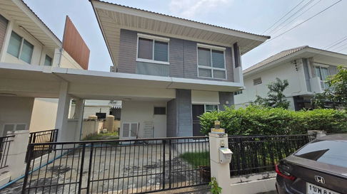 📍 เดอะวิลล่ารัตนาธิเบศร์ (The Villa) ซอยท่าอิฐ – ใกล้ MRT บางรักน้อยท่าอิฐ 🚆