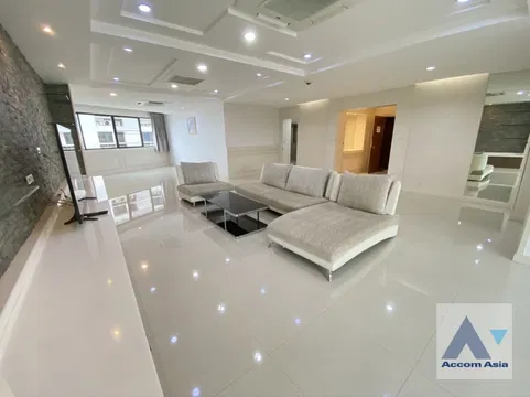 🔼🔽 AccomA 📩 Minimal-style condominium in soft tones near Sukhumvit (23619)