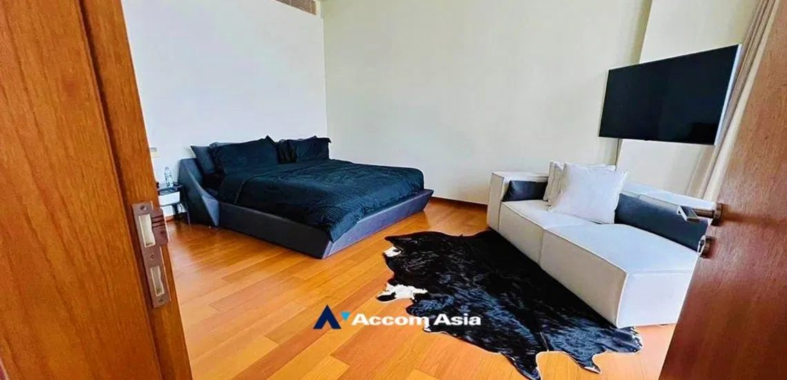 รูป 🔼🔽 AccomA 📩  Stylish condominium with full-width windows and built-in décor in Sathorn (AA34862) - รูปที่ 6/17