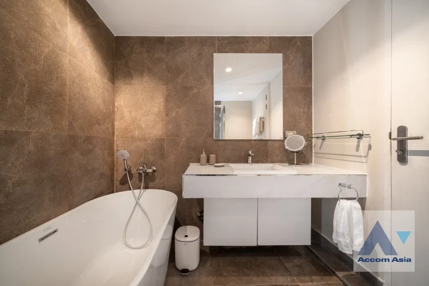picture 🔼🔽 AccomA 📩 Newly renovated 2 BR Condominium @The Alcove 49 (AA43758) - 16/20