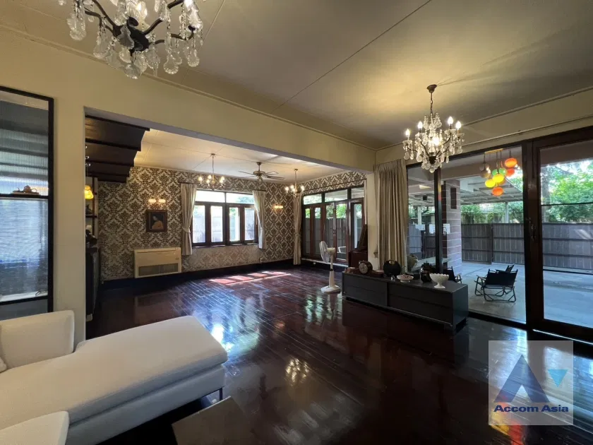 picture 🔼🔽 AccomA 📩 Home Office 2 BR House in Phaya Thai (AA41398) - 4/18