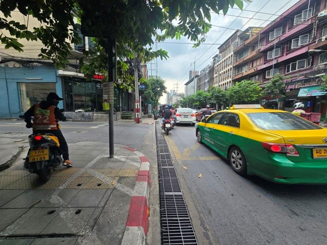 รูป ขายที่ดินถมแล้ว ซอยปรีดี พนมยงค์ 14 ที่ดินติดถนนทั้งสองด้าน  - รูปที่ 6/9