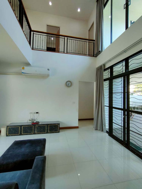picture Modern-Style 4-Bedroom House with Bathtub, Just 10 Minutes to Chiang Mai Airport - 24/50