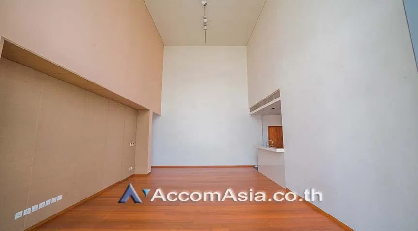 รูป 🔼🔽 AccomA 📩  Contemporary condominium with full-height windows and open space in Sathorn (AA27661) - รูปที่ 3/18