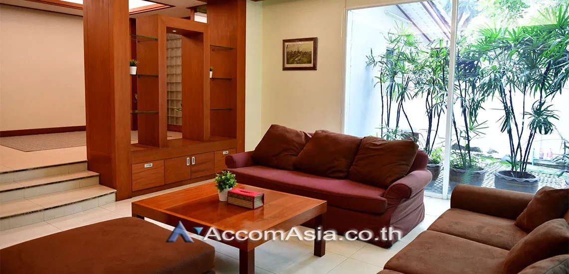 picture 🔼🔽 AccomA 📩 Detached house with warm interiors and private yard in Phaholyothin (AA30003) - 4/12